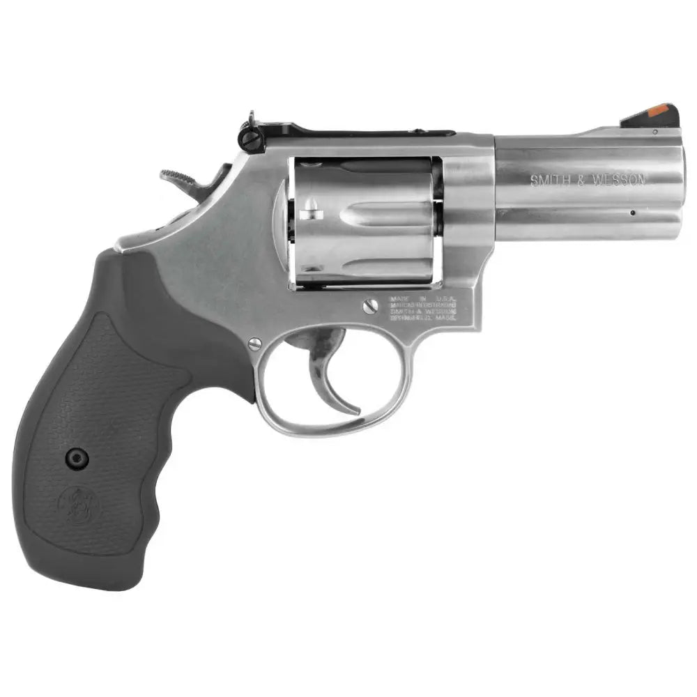Smith & Wesson 686 Plus Distinguished Combat Magnum Revolver – .357 Magnum, 3-Inch Barrel, Satin Stainless Finish