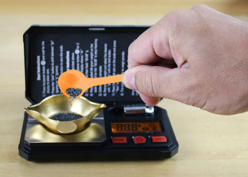 LYMAN DIGI TOUCH 1500 SCALE